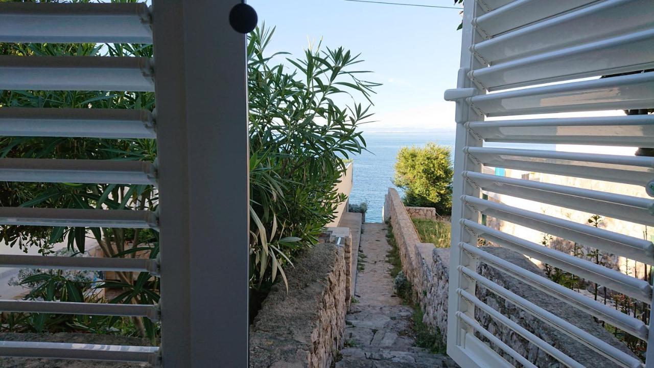 Apartmani Antonieta Veli Lošinj Exterior foto